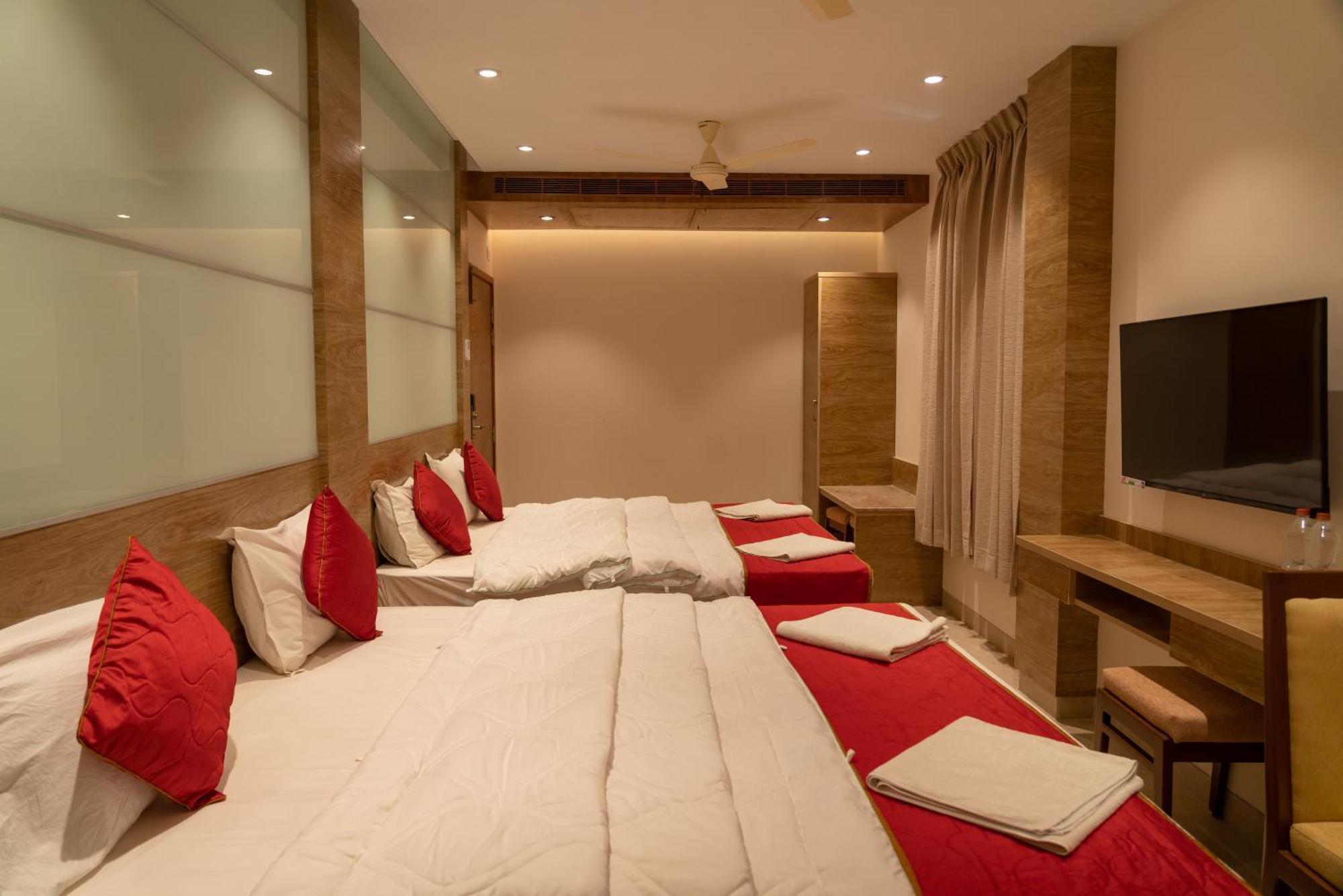The Paradise Hotel - Luxury Stay Kanchipuram Exterior photo